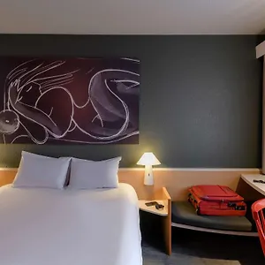 ibis-munchen-parkstadt-schwabing.getmunichhotels.com/